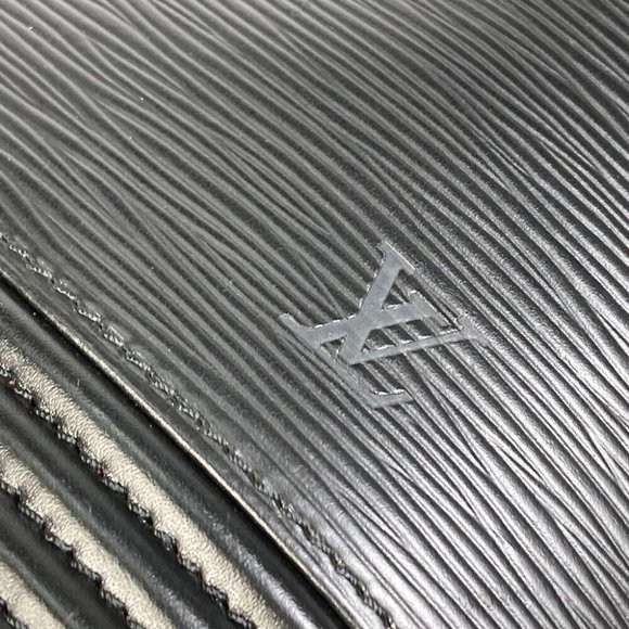 Authentic LOUIS VUITTON M48012 Epi Nice 2WAY vanity bag Shoulder - Picture 9 of 12